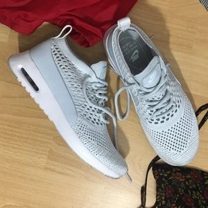 New nike theta sneakers